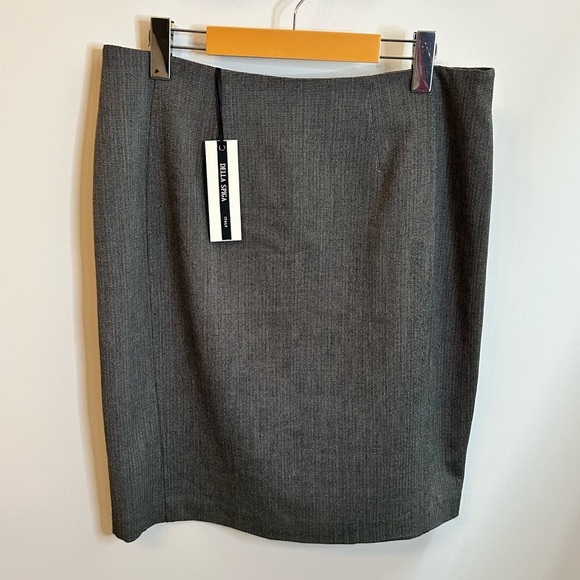 NWT Della Spiga | Made in Italy | Heather Gray Pencil Skirt | Size 12 - Picture 3 of 9